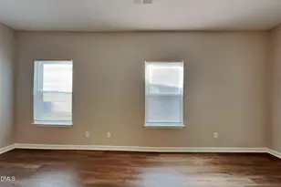 917 Leatherstone Ln, Fuquay-Varina, NC 27526 - Photo 3