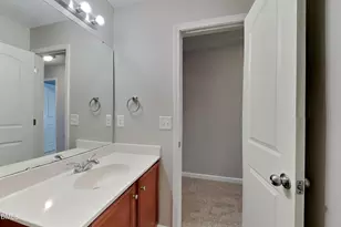 917 Leatherstone Ln, Fuquay-Varina, NC 27526 - Photo 13
