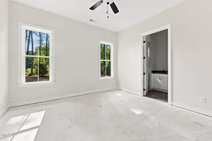 302 Pine St, Smithfield, NC 27577 - Photo 9