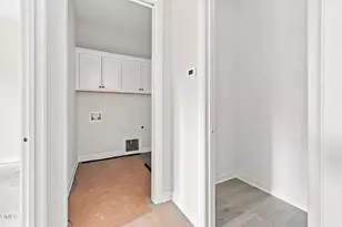 302 Pine St, Smithfield, NC 27577 - Photo 11