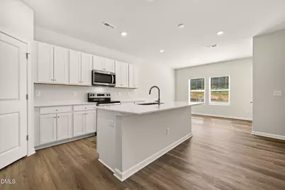 410 Barrington Key, Zebulon, NC 27597 - Photo 5