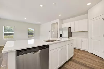 410 Barrington Key, Zebulon, NC 27597 - Photo 9