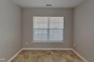 910 Statler Dr, Durham, NC 27703 - Photo 3