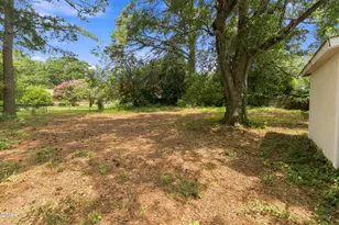 605 Sunnyside Ln W, Wilson, NC 27893 - Photo 23