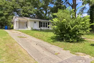 605 Sunnyside Ln W, Wilson, NC 27893 - Photo 5