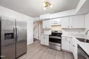 701 N Carr St, Mebane, NC 27302 - Photo 7