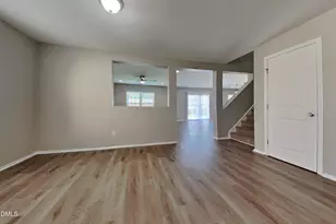 514 Kerriann Ln, Clayton, NC 27520 - Photo 3