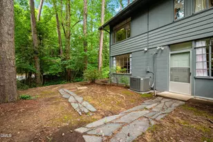 425 Brookside Dr, Chapel Hill, NC 27516 - Photo 7