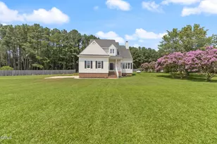 1072 Loop Rd, Clayton, NC 27527 - Photo 3
