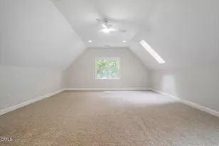 305 Wyndham Dr, Chapel Hill, NC 27516 - Photo 49