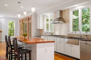 305 Wyndham Dr, Chapel Hill, NC 27516 - Photo 23