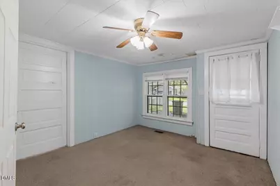 700 N Webb Street, Selma, NC 27576 - Photo 17