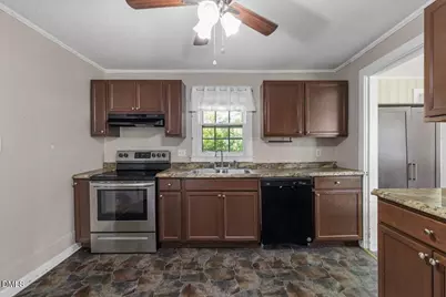 700 N Webb Street, Selma, NC 27576 - Photo 21
