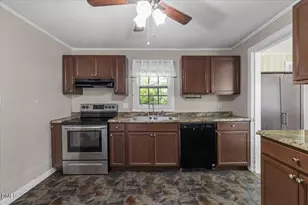 700 N Webb St, Selma, NC 27576 - Photo 21