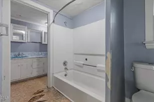 700 N Webb St, Selma, NC 27576 - Photo 13