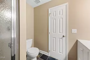 4536 Hamptonshire Dr, Raleigh, NC 27613 - Photo 25