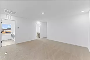 92 N District Ave N, Clayton, NC 27527 - Photo 15
