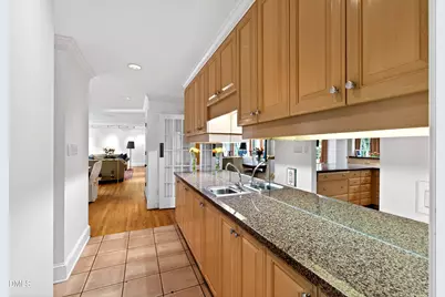 325 Buncombe Street, Raleigh, NC 27609 - Photo 25