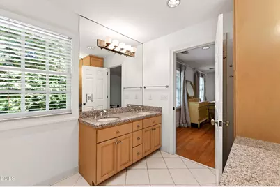 325 Buncombe Street, Raleigh, NC 27609 - Photo 59