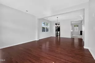 512 Stapleford Ln, Fuquay-Varina, NC 27526 - Photo 11