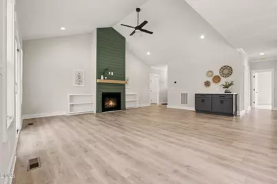 25 Uptown Court, Zebulon, NC 27597 - Photo 5