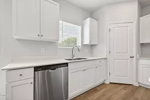 3318 Bailey Lk Dr, Fuquay-Varina, NC 27526 - Photo 9