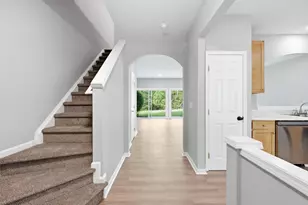 208 Walnut Woods Dr, Morrisville, NC 27560 - Photo 3