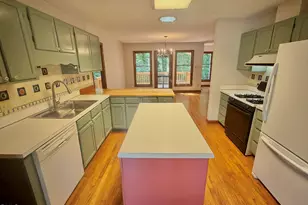 6 Burnwood Pl, Chapel Hill, NC 27517 - Photo 7
