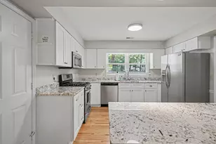 1500 Laureldale Dr, Raleigh, NC 27609 - Photo 9