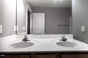 1084 Kenross Dr, Burlington, NC 27215 - Photo 17