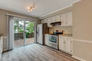 2202 Huntington Rd, Burlington, NC 27215 - Photo 5
