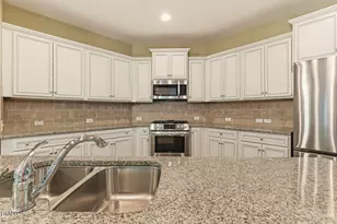 1104 Broadcreek Dr, Fuquay-Varina, NC 27526 - Photo 13