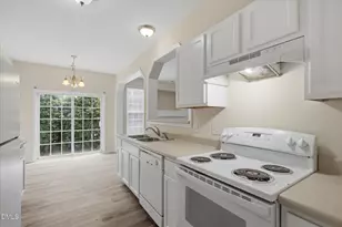 2124 Star Sapphire Dr, Raleigh, NC 27610 - Photo 15