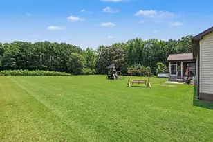 229 Tedpace St, Princeton, NC 27569 - Photo 5