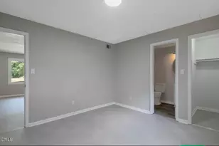 210 Colonial Dr, Fayetteville, NC 28301 - Photo 5