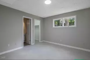 210 Colonial Dr, Fayetteville, NC 28301 - Photo 9