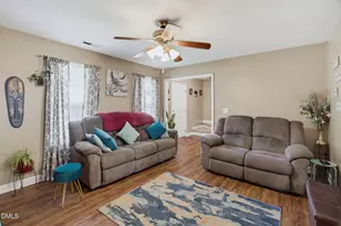 604 W Whitsett St, Graham, NC 27253 - Photo 5