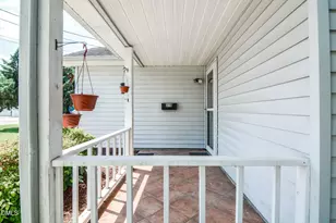 310 S Webb St, Selma, NC 27576 - Photo 7