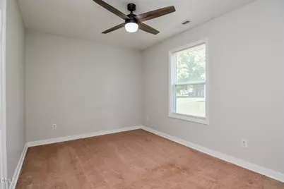 310 S Webb Street, Selma, NC 27576 - Photo 17
