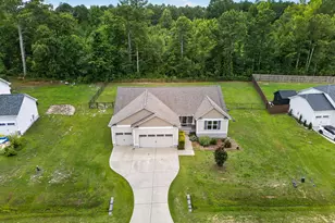 235 Highcroft Cir, Benson, NC 27504 - Photo 21