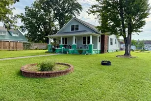 200 N 7th St, Mebane, NC 27302 - Photo 1