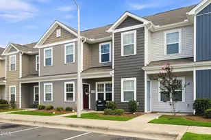 240 Yorktown Ln, Sanford, NC 27330 - Photo 3