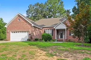113 Lake Point Dr, Clayton, NC 27527 - Photo 7