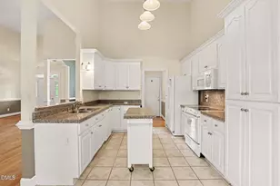 113 Lake Point Dr, Clayton, NC 27527 - Photo 17