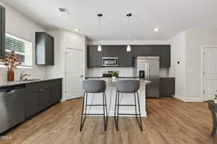 424 Barrington Ky Dr, Zebulon, NC 27597 - Photo 5