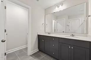 424 Barrington Ky Dr, Zebulon, NC 27597 - Photo 17