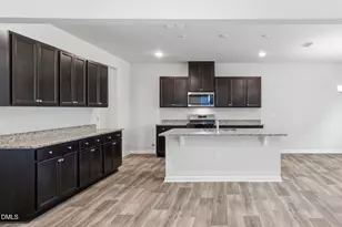 725 Wicklow Hall Dr, Fuquay Varina, NC 27526 - Photo 7