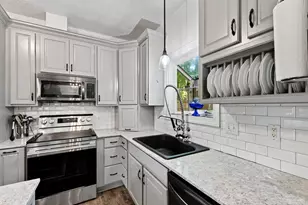 104 Acadia Ct, Cary, NC 27513 - Photo 3