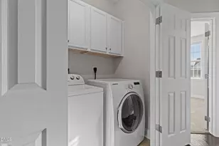 10410 Sablewood Dr, Raleigh, NC 27617 - Photo 27