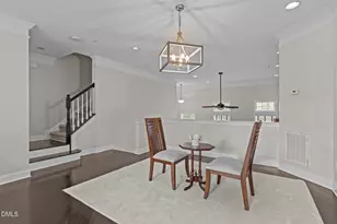 10410 Sablewood Dr, Raleigh, NC 27617 - Photo 9